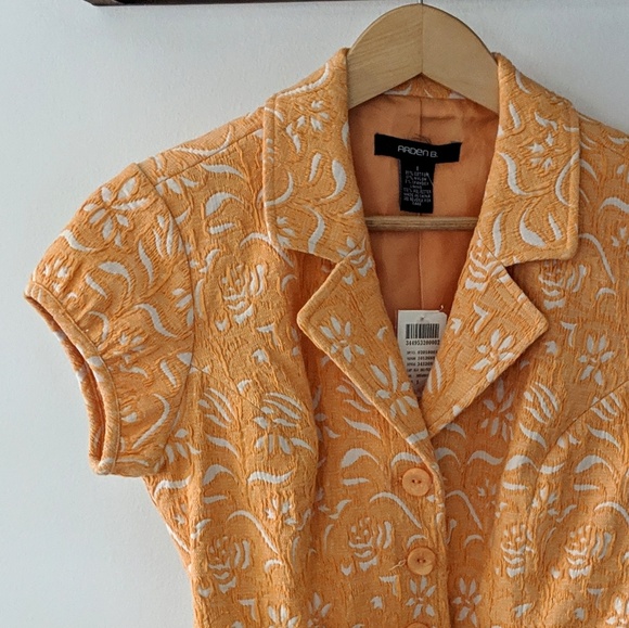 Arden B Springtime Cropped Belted Jacket - Picture 2 of 7